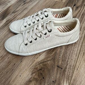 NWOT Taos Hemp Canvas Sneakers